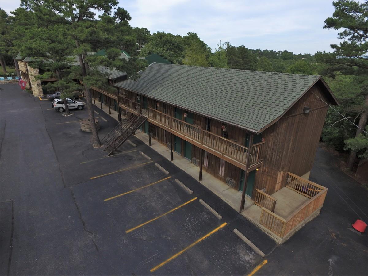 Country Mountain Inn Eureka Springs Exterior foto